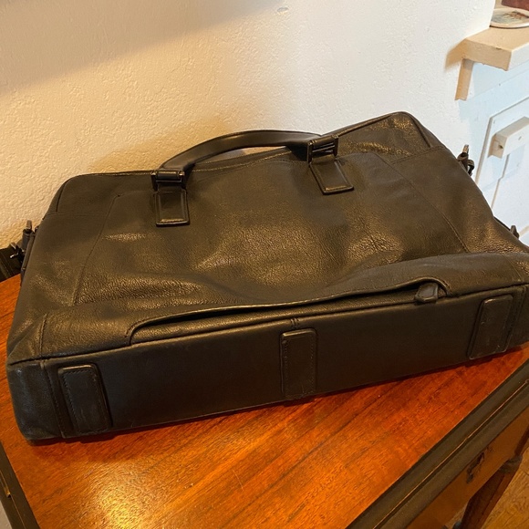 Tumi Beacon Hill Vernon Leather Brief - Picture 7 of 12